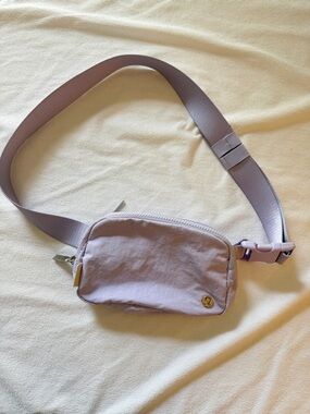 Lululemon 1L Lavender Belt Bag